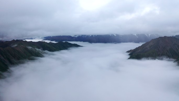 四川省甘孜州贡嘎山乡川西高山云海航拍