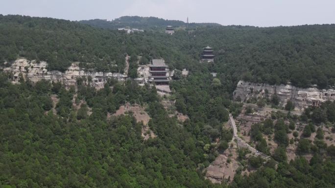 天龙山石窟推进