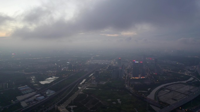 广州番禺南站蓝天白云交通枢纽航拍穿过云层