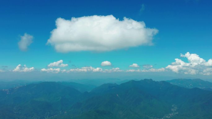 韶关市九峰镇 乐昌九峰山 绿水青山