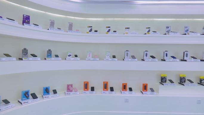 各种各样的手机充电宝展示