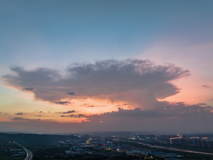 宝鸡日落延时夏天黄昏火烧云延时宝鸡风景