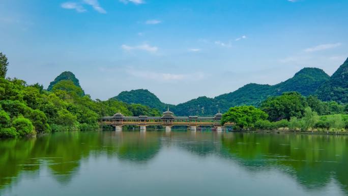 柳州 龙潭公园 风雨桥 湖面倒影