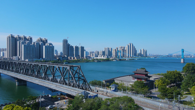 襄阳汉江一桥地标建筑航拍城市宣传片素材