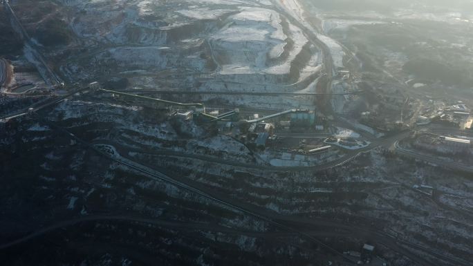 安徽省马鞍山市高采铁矿场冬季雪景日出航拍