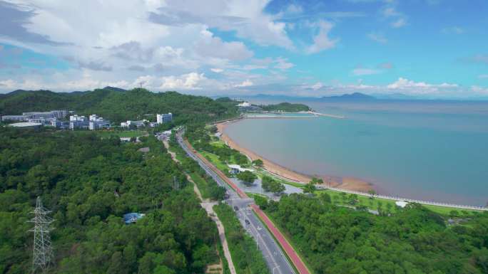 绿水青山绿色公路海边公路山海美景