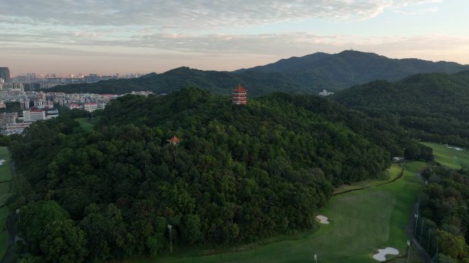 广东省广州市麓湖公园鸿鹄楼日出航拍