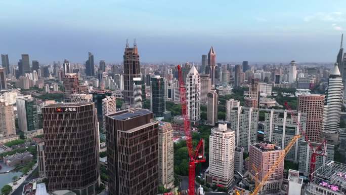 上海一大会址新天地城市建设塔吊航拍