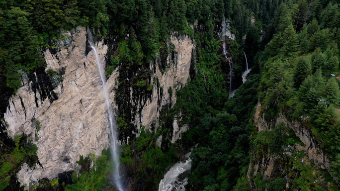 吉隆大峡谷 瀑布 绝美 震撼 源泉