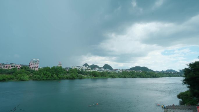 广西桂林山水延时摄影漓江暴风雨来临