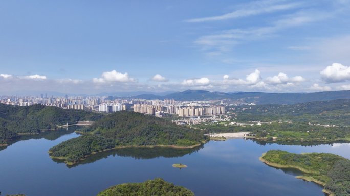 5K-松华坝水库航拍，松华坝远眺昆明市区