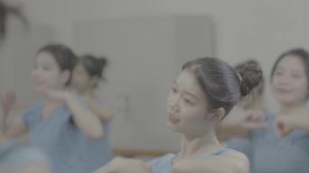 4K女子舞蹈训练视频素材