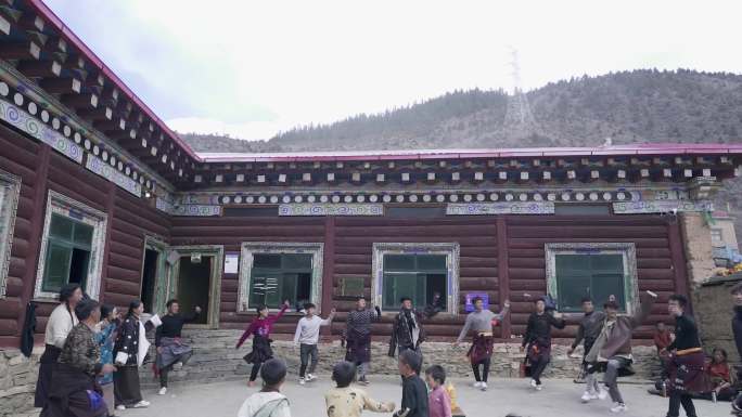 藏历年 载歌载舞 藏族民俗 藏族歌舞