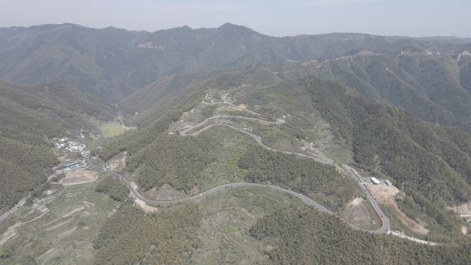 浙江余姚四明山最美盘山公路航拍宁波