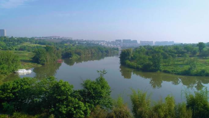 4K航拍重庆御临河湖水公园环境污水治理