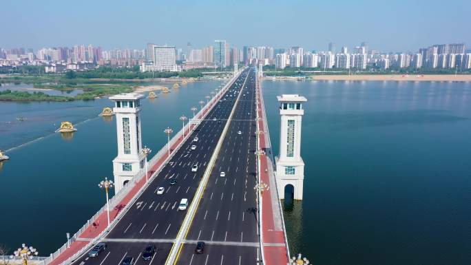 航拍山东省临沂市北京路沂河大桥风景