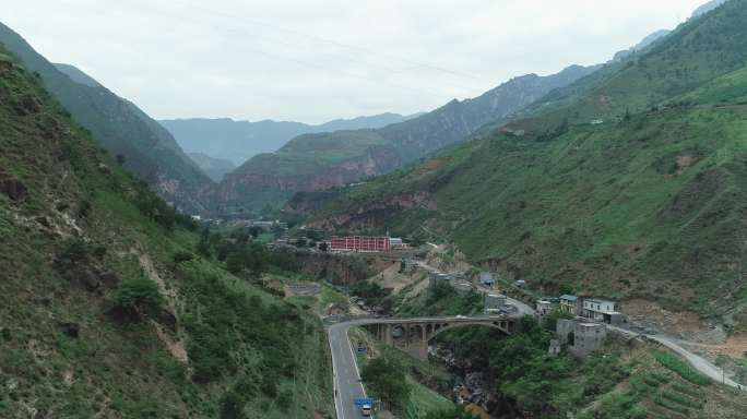 航拍四川大凉山山路公路