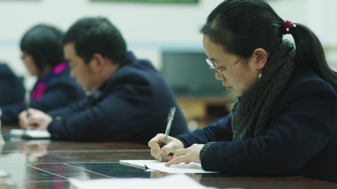 乡村小学教师会议