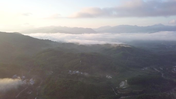 航拍海南省热带雨林五指山