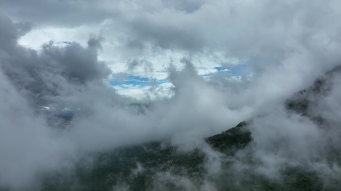 山峦云海气势磅礴变幻莫测大气宣传片头航拍