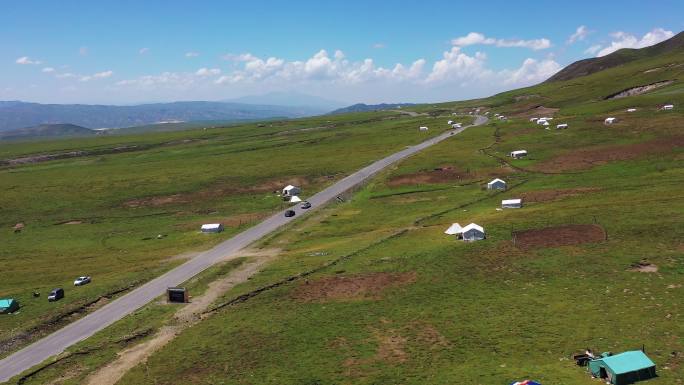 青海省海东市化隆县扎哈公路高山草甸航拍