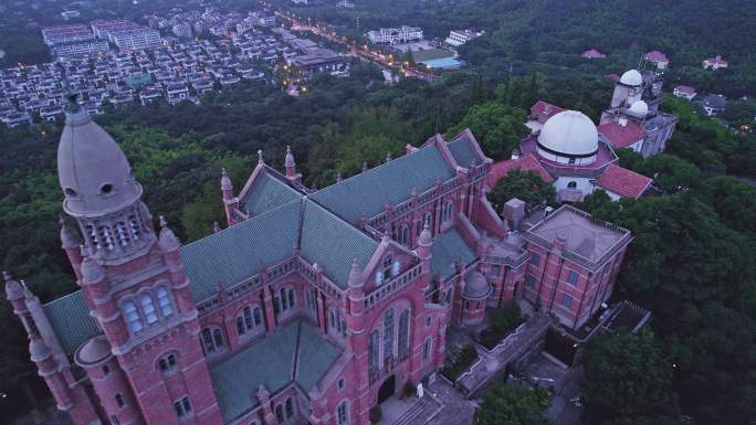 上海佘山国家森林公园山顶教堂夜景