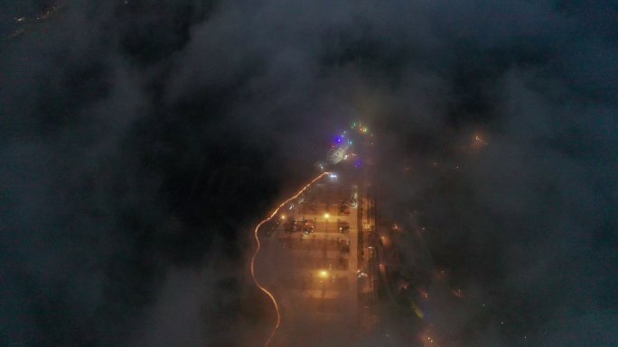 福州鼓岭嘉湖云雾缭绕夜景