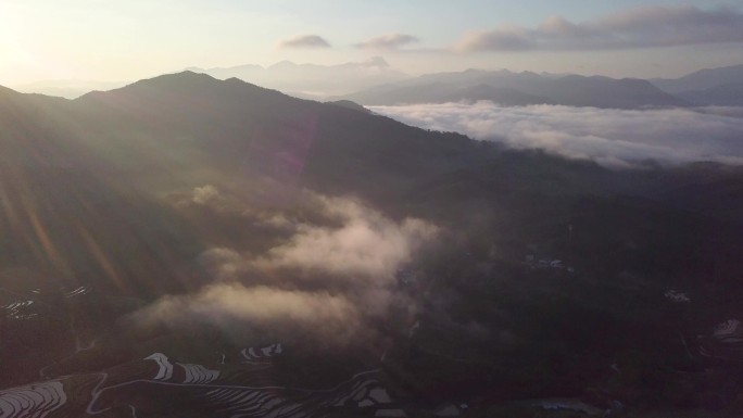 航拍海南省热带雨林五指山