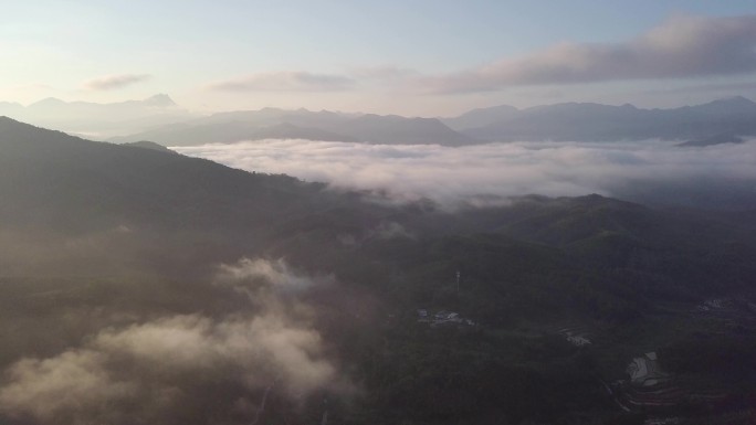 航拍海南省热带雨林五指山