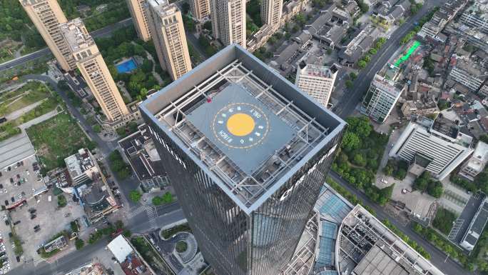 航拍高楼高层屋顶直升机停机坪绿城诸暨中心