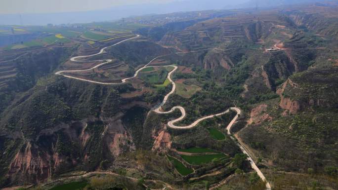 山沟沟羊肠路