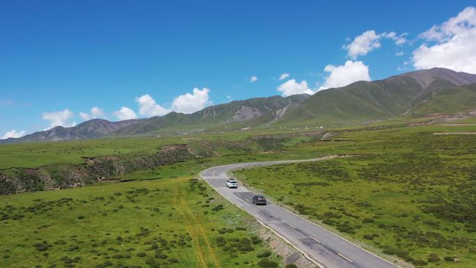 青海省海东市化隆县扎哈公路高山草甸航拍