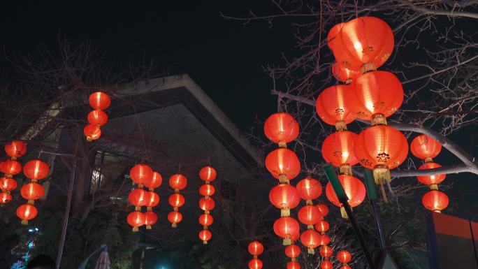 城市街道红灯笼喜庆过节团圆氛围夜景