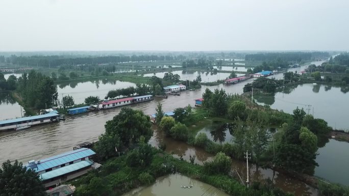 安徽济宁微山湖水产养殖水上村庄航拍