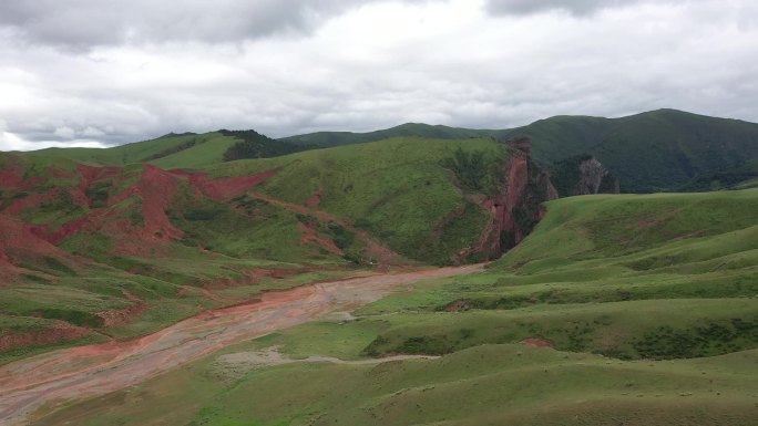 雅丹大峡谷航拍