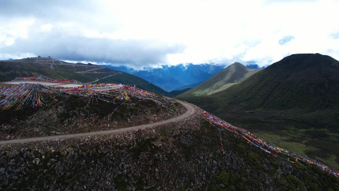 林芝米林县雅鲁藏布大峡谷南迦巴瓦峰垭口