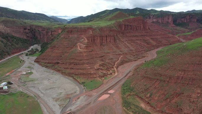 雅丹峡谷航拍