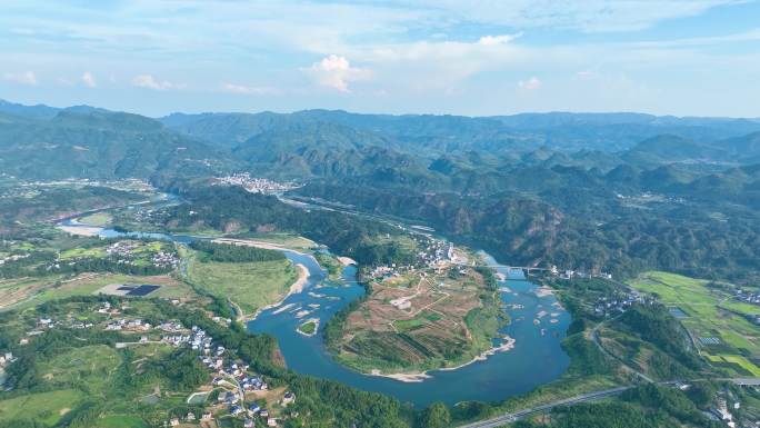 4K航拍湖南湘西乡村蜿蜒的河流3