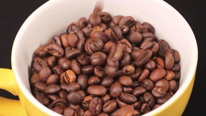 实拍咖啡豆越南 罗布斯塔咖啡熟豆