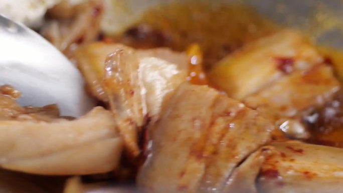 炒肉-辣椒炒肉-炒土猪肉-四川回锅肉-肉