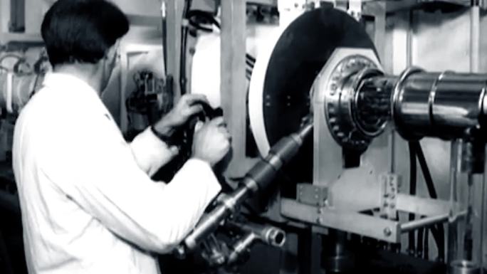 60年代磁悬浮技术物理实验室