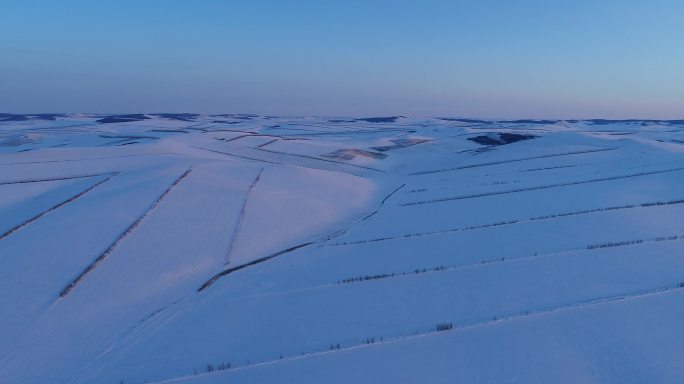 航拍垦区冬季雪原风光