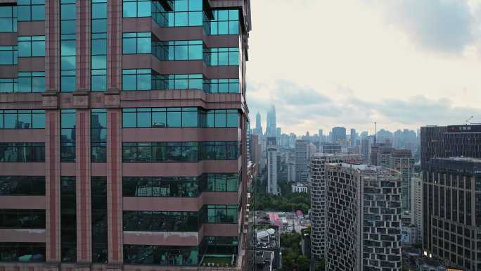 航拍上海中环广场建筑外立面特写