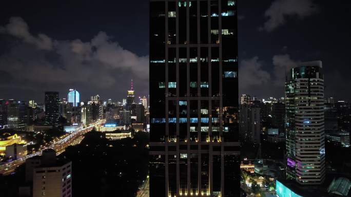 上海商业圈建筑风光航拍香港广场夜景