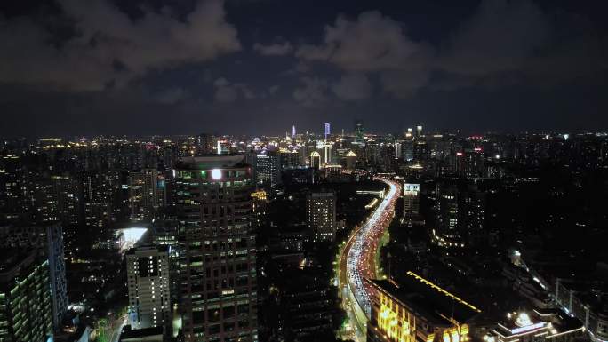 上海市区车流交通夜景