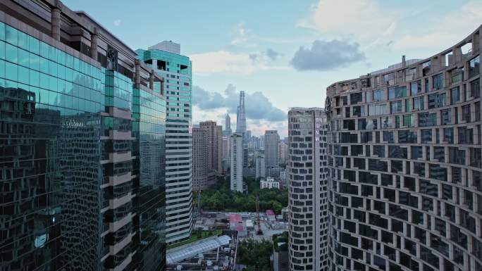 航拍上海市区建筑群