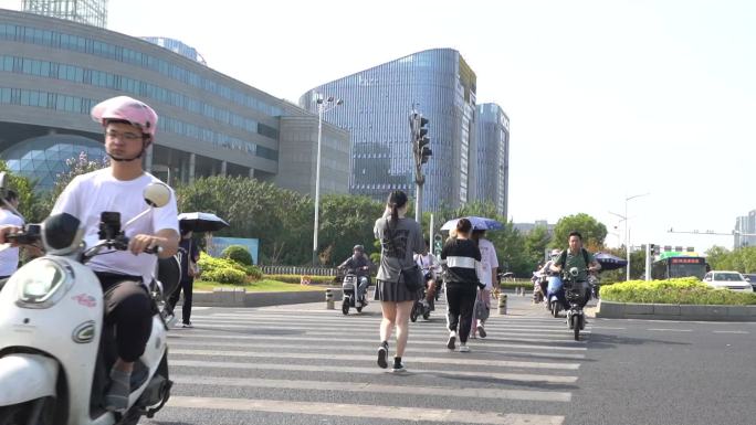 城市奋斗上下班行人