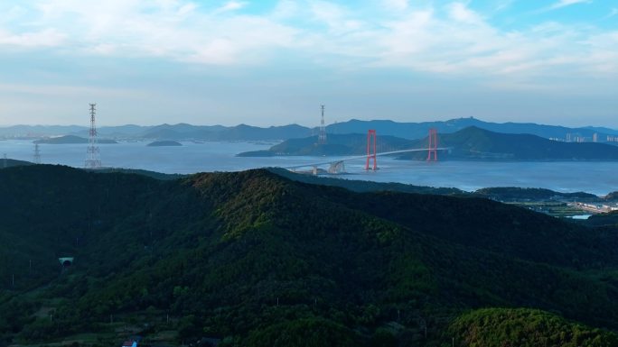 航拍舟山群岛秀山大桥4K