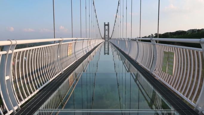 佛山高明盈香生态园玻璃桥