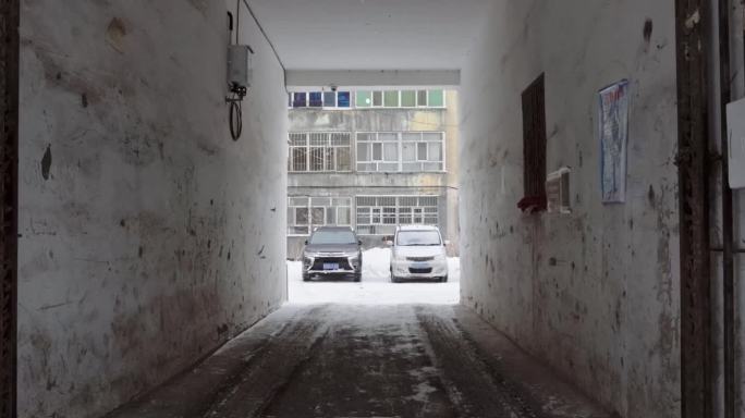 新疆雪景 北方县城 冬天 扫雪 街道